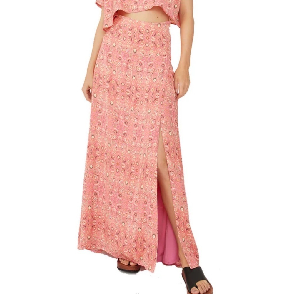 Free People NWT Candy combo skirt Beautiful maxi with layered slit detail Size 0